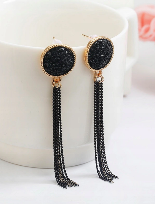 Náušnice Black Tassel Elegance – Obrázok 3