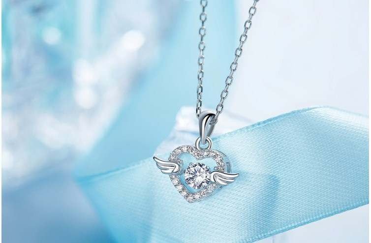 Postriebrený prívesok 925 Srdce Wings – Obrázok 3